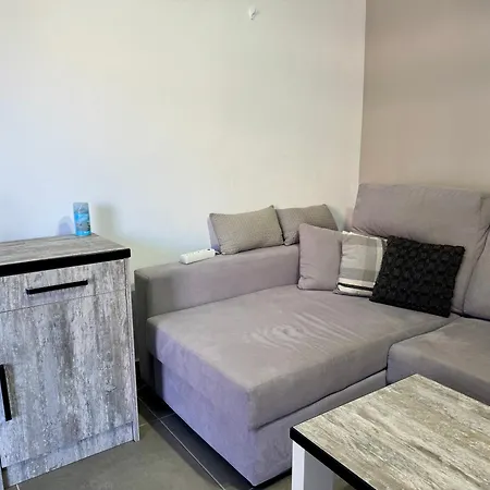 Vibrant Seaside In Cristianos Apartament Los Cristianos (Tenerife)