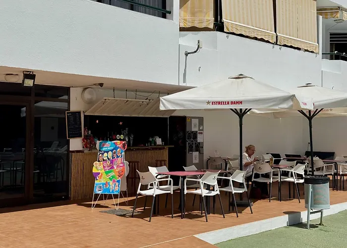 Vibrant Seaside In Cristianos アパート ロスクリスティアーノス