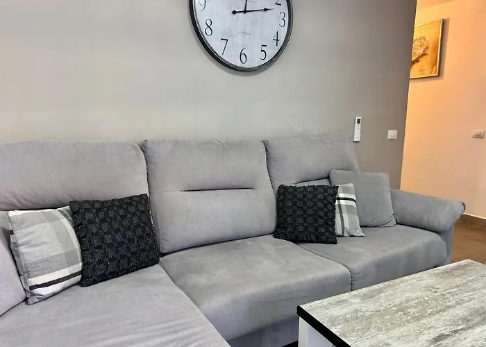 Vibrant Seaside In Cristianos Apartamento *