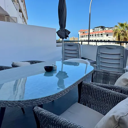 Apartment Vibrant Seaside In Cristianos