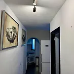 Vibrant Seaside In Cristianos شقة