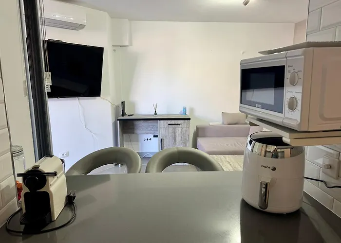 شقة Vibrant Seaside In Cristianos